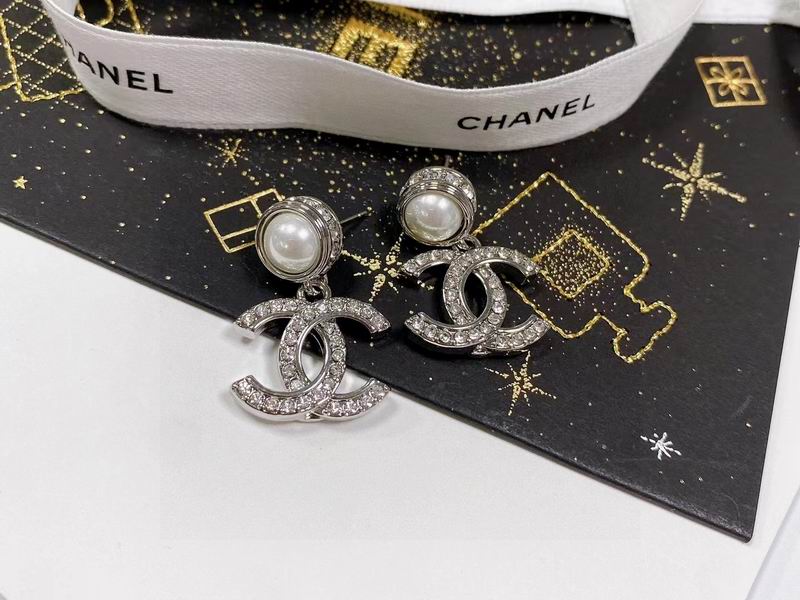 Chanel earing 1lyx14